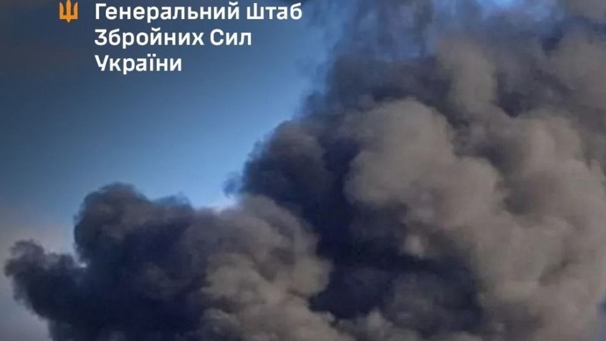 Defense Forces strike Ryazan refinery, Bryansk radar station, Crimea boat base