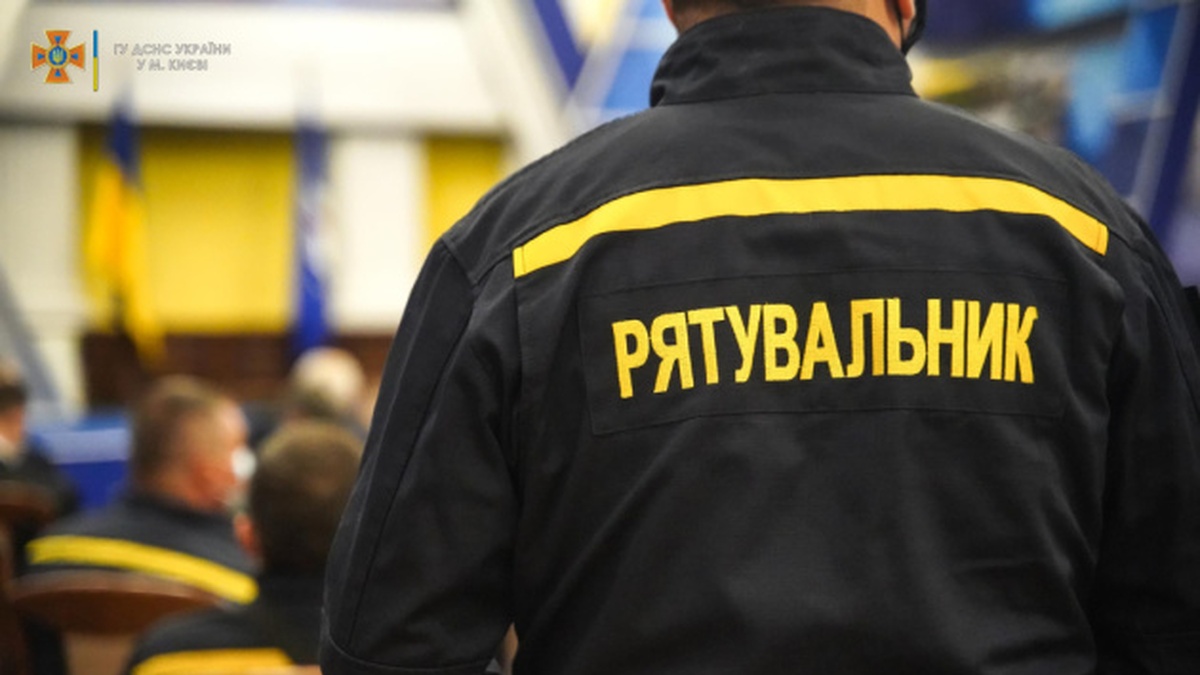 Russians strike Sumy with guided missiles, injuring six people, incl children